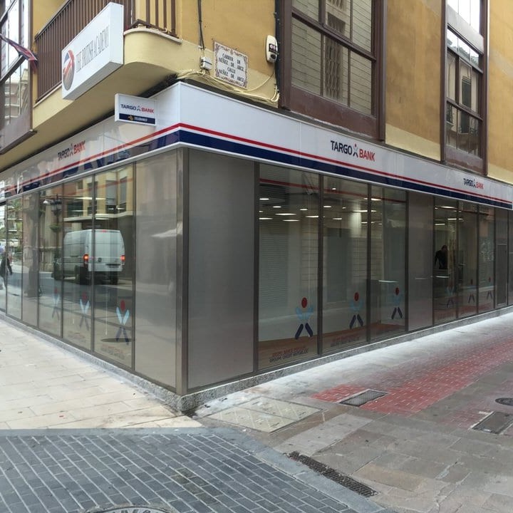 Aluminios Y Vidrios Calull S A